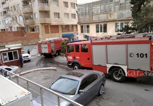 Bakıda yaşayış binasında yanğın: ölən var