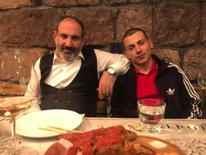 Daşnaklar Paşinyanın oğlunu döydülər