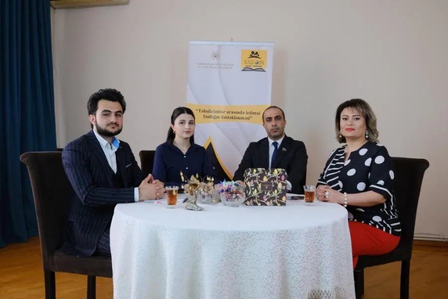 QHT tələbələrlə millət vəkillərinin görüşlərini davam etdirir - Foto + Video