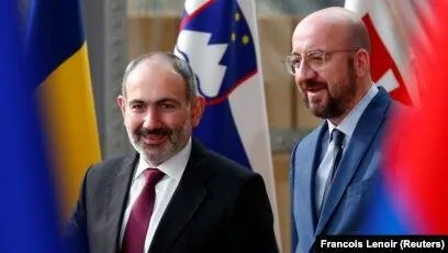 Paşinyan Şarl Mişellə danışdı