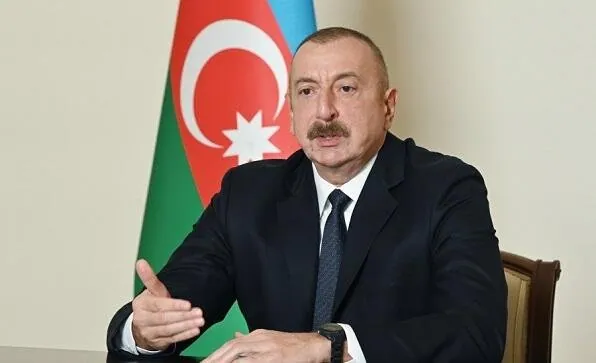 Əliyev Blinkenə Laçın postundan danışdı