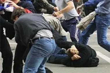 Mingəçevirdə dava: qardaşlar bıçaqlandı