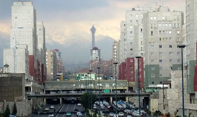 Tehranda təhlükəli binaların sayı açıqlandı