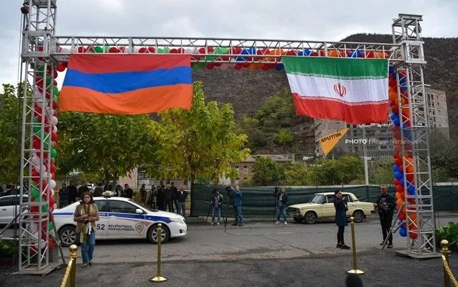 Ermənistandakı İran konsulu bundan “heyrətə” gəldi
