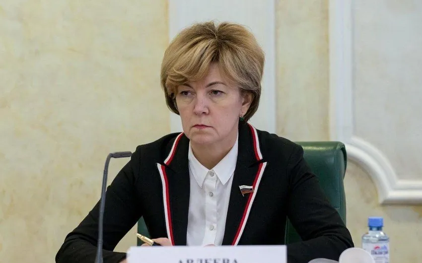 Rusiyalı senator 55 yaşında vəfat edib