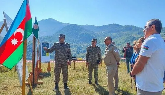 Kəlbəcərdə iclas keçirildi