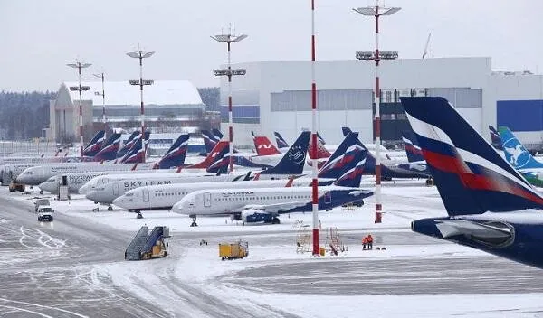 Müəmma: Domodedovo təyyarə qəbulunu dayandırdı