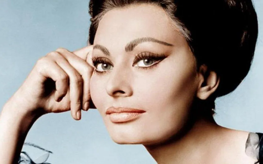 Sofi Loren xəstəxanaya yerləşdirilib