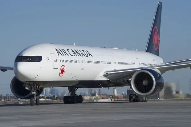 Heydər Əliyev Beynəlxalq Aeroportuna qəza enişi edən Toronto-Dehli reysini sərnişinləri yola salınıb