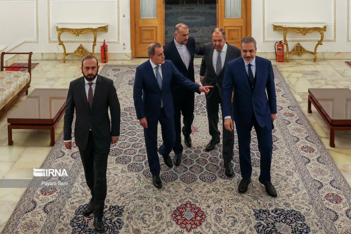 "3+3" Cənubi Qafqazı inkişaf etdirə biləcəkmi... - TƏHLİL