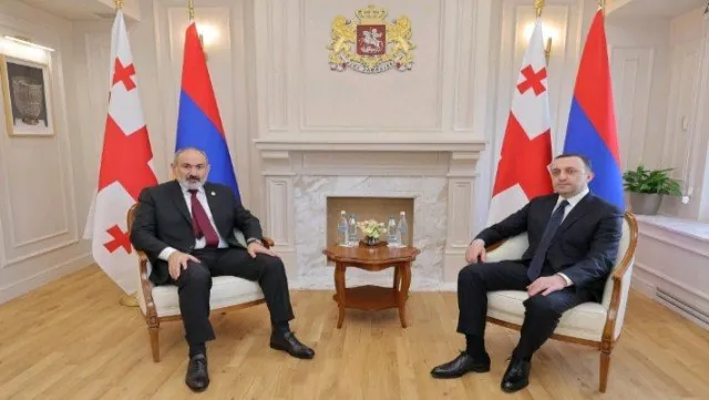 Baz nazir Paşinyanla görüşünə sosial şəbəkədə belə münasibət bildirdi