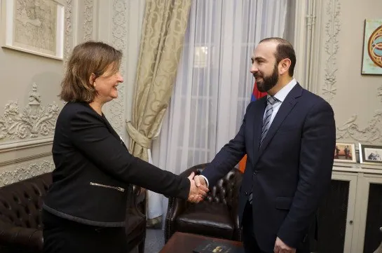 Mirzoyan Avropa Parlamentində Cənubi Qafqazı müzakirə etdi
