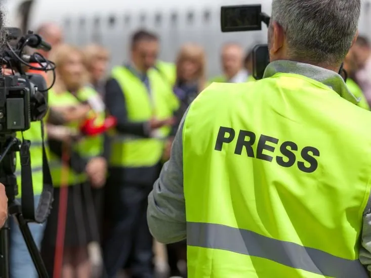 Mətbuat Şurası “PRESS” gödəkçələrinin verilməsini DAYANDIRDI