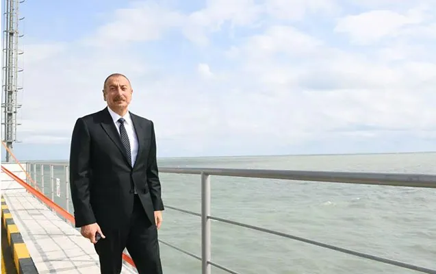 İlham Əliyev Sumqayıtda açılış və təməlqoyma mərasimlərində iştirak etdi