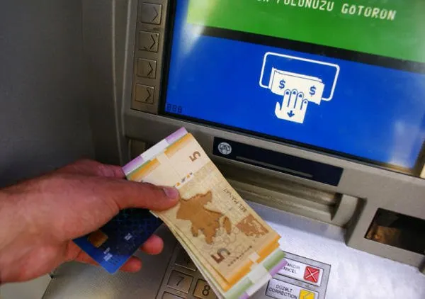 Əmək pensiyalarının minimum məbləği artırılsın!