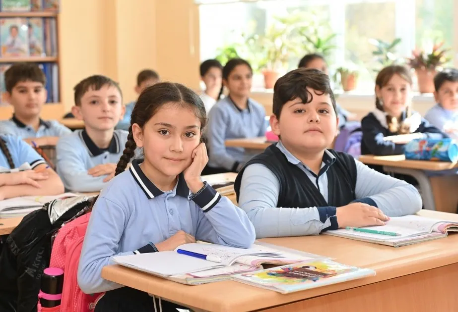 Bu gündən şagirdlərin elektron yerdəyişməsi BAŞLAYIR