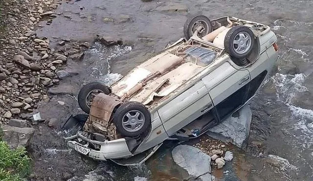 Salyanda maşın aşdı: bir ailənin 4 üzvü xəsarət aldı