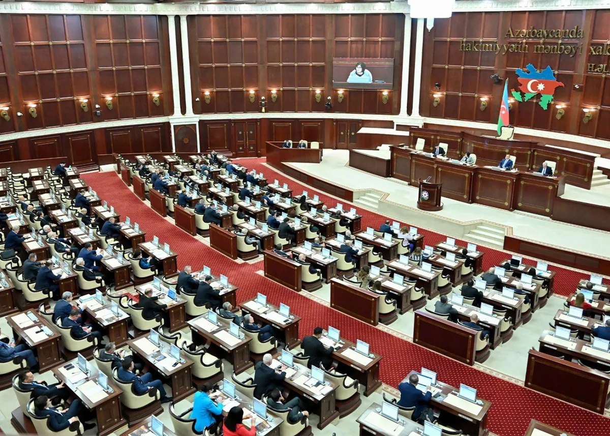 Azərbaycanda deputatlara yeni QADAĞA