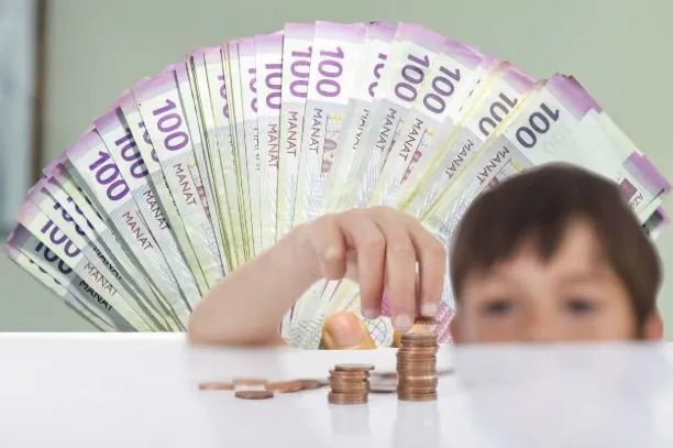 "Uşaq pulu" məsələsi parlamentdə: Deputat Komitə sədrinə sual ÜNVANLADI