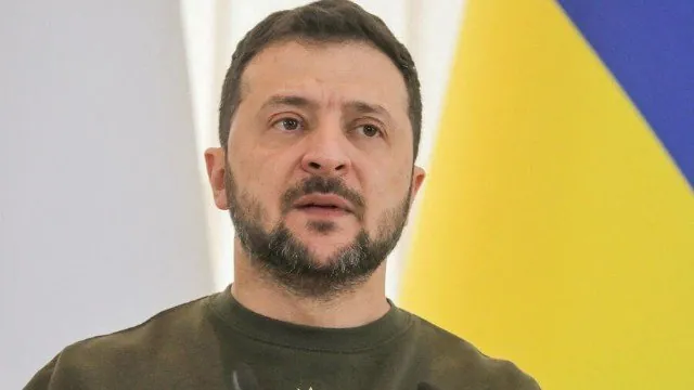 Zelenski "Anadolu" jurnalistinin rusca sualına tərcüməçi axtardı