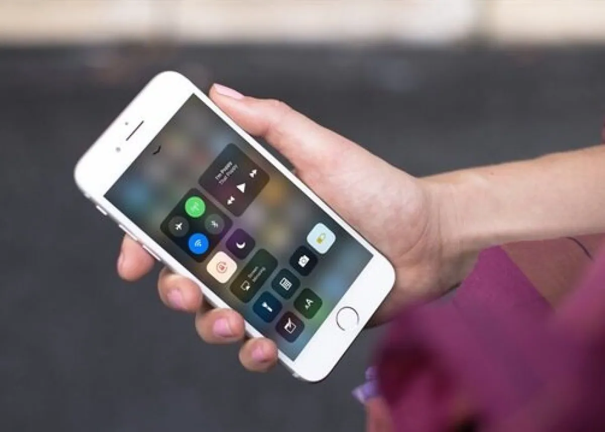 Rusiya Mərkəzi Bankı "Apple"dan istifadəni qadağan edir