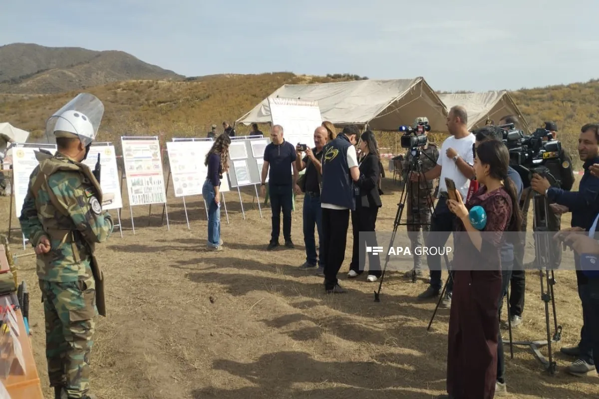 Jurnalistlər Ağdamda Fövqəladə Hallar Nazirliyinin minatəmizləmə fəaliyyəti ilə yaxından tanış olublar
