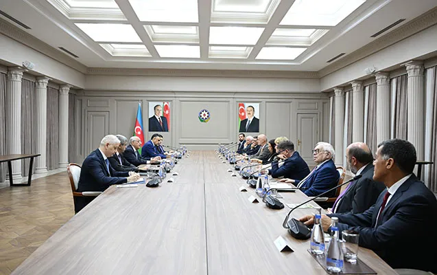 Əli Əsədov beynəlxalq paralimpiya rəhbərlərini qəbul etdi